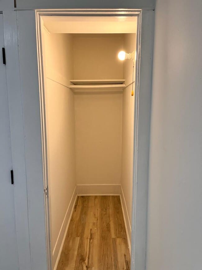 Building Photo - 2436 Echo Park Ave