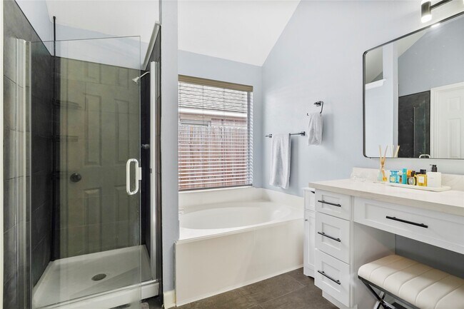 Building Photo - 4514 Coral Rose Ct