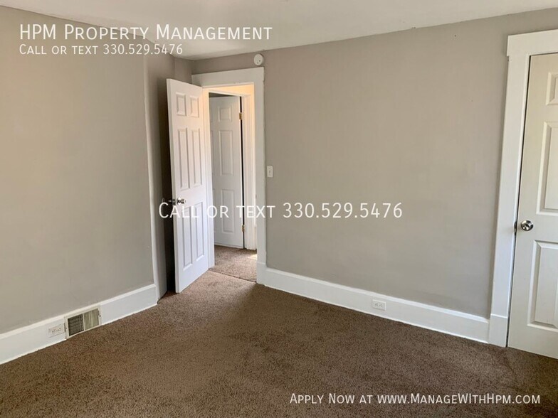 Building Photo - 205 6th St NW