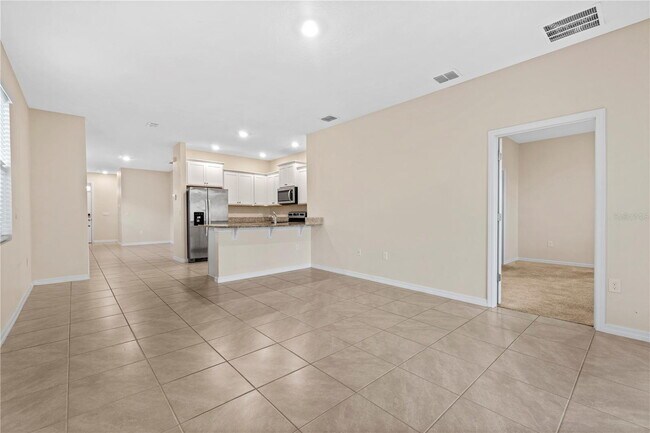 Building Photo - Enjoy all Wildwood has to offer, plus community amenities!