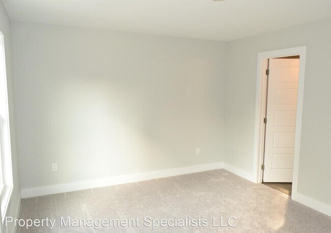 Building Photo - 3 br, 3 bath House - 2727 Rainbow Circle
