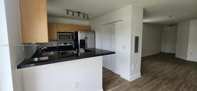 Building Photo - 3478 Briar Bay Blvd