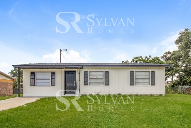 Building Photo - Life Just Got Better!