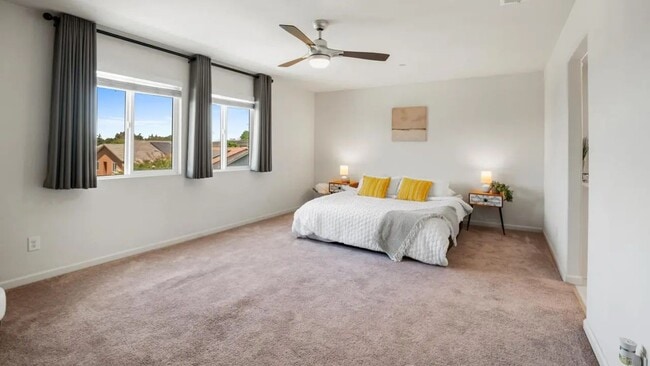 Building Photo - Beautifully Maintained 3-Bedroom Home w/So...