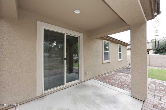 Building Photo - 11020 E Shepperd Ave