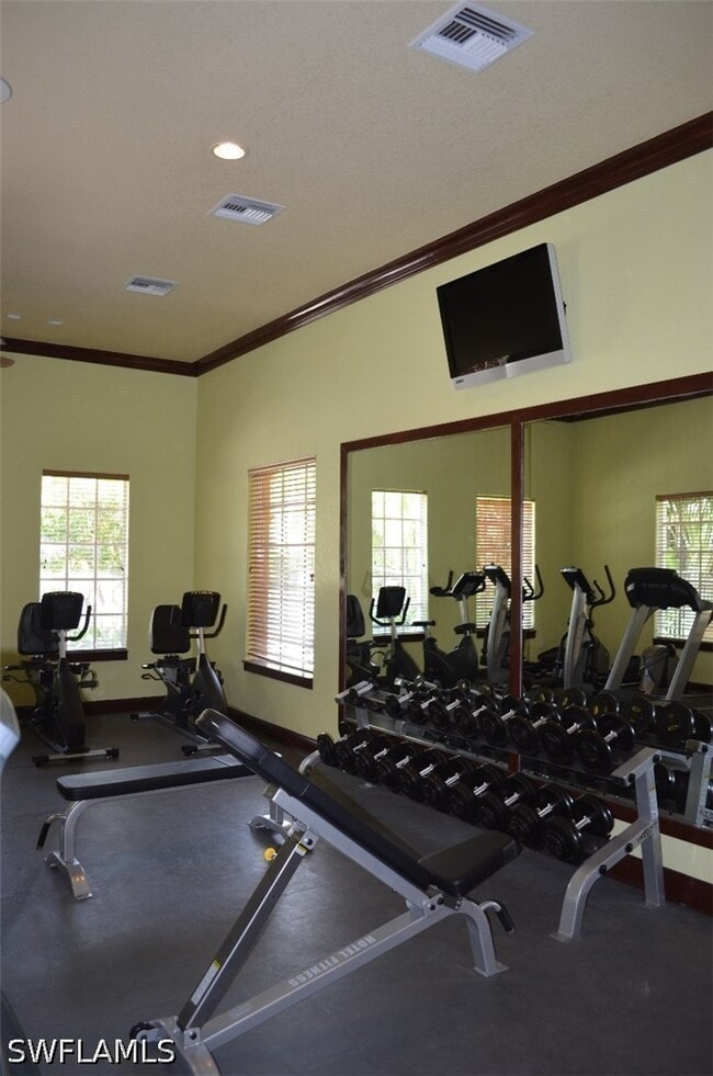 Building Photo - 8560 Evernia Ct