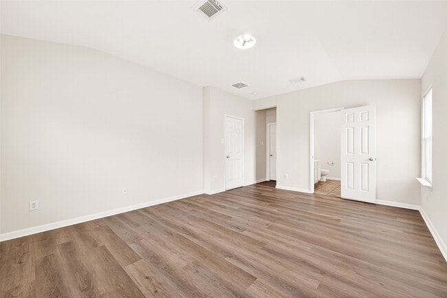 Building Photo - 2806 Powell Springs Ct