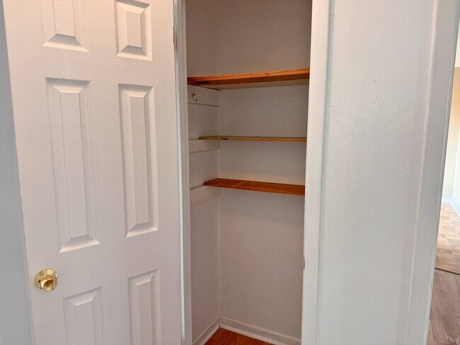 Building Photo - 3 Bed 1.5 Bath Home Close to Sheppard AFB!