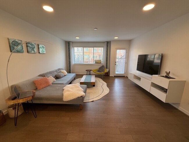 Primary Photo - 1480 157th Ct NE