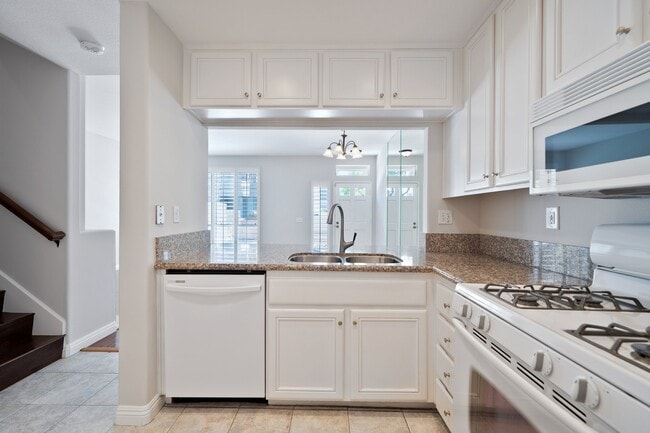 Building Photo - 7 Windchime