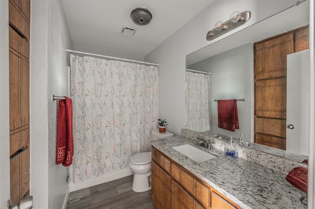 Building Photo - 420 Signal Hill Ct N