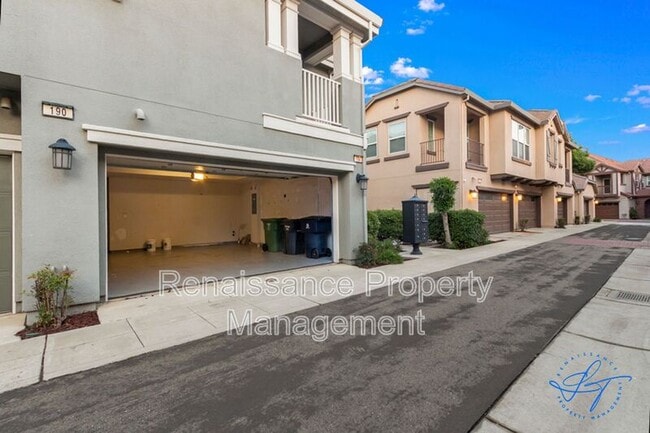 Building Photo - 194 S Veracruz Pl