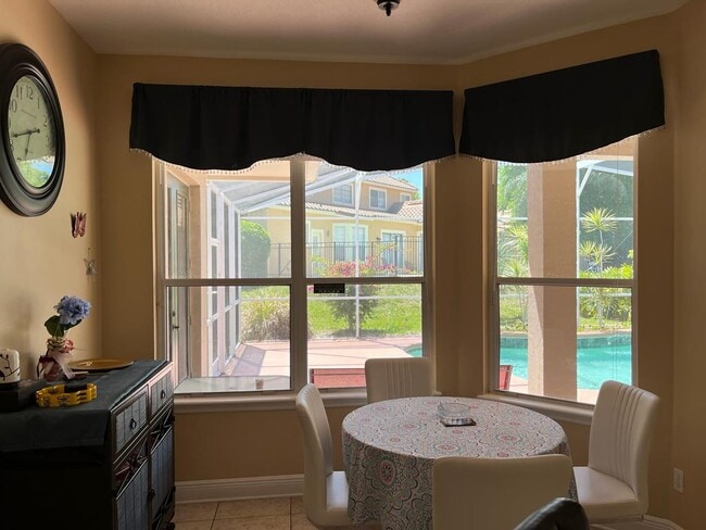 Building Photo - 7670 Milano Dr