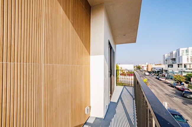 Building Photo - 13463 Beach Ave