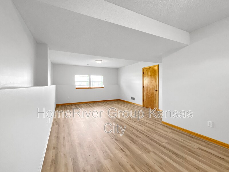 Building Photo - 6357 Blue Ridge Blvd