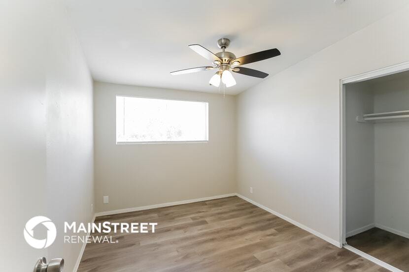 Building Photo - 3816 W Townley Ave