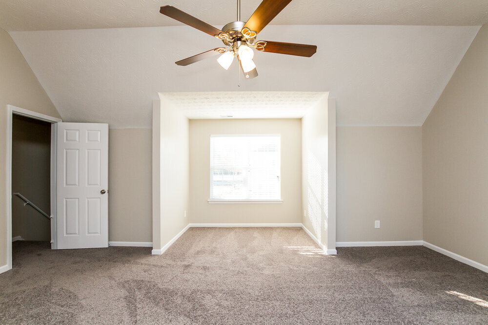 Building Photo - 7033 Tanners Creek Dr