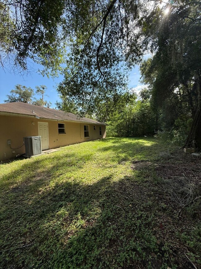 Building Photo - 2060 NW 42nd St