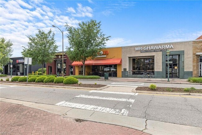 Building Photo - 412 W 29th St