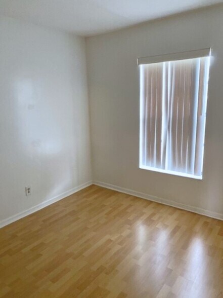 Second Bedroom - 2900 Olivewood Terrace