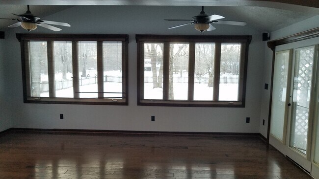 Building Photo - 5049 Babbitt Rd