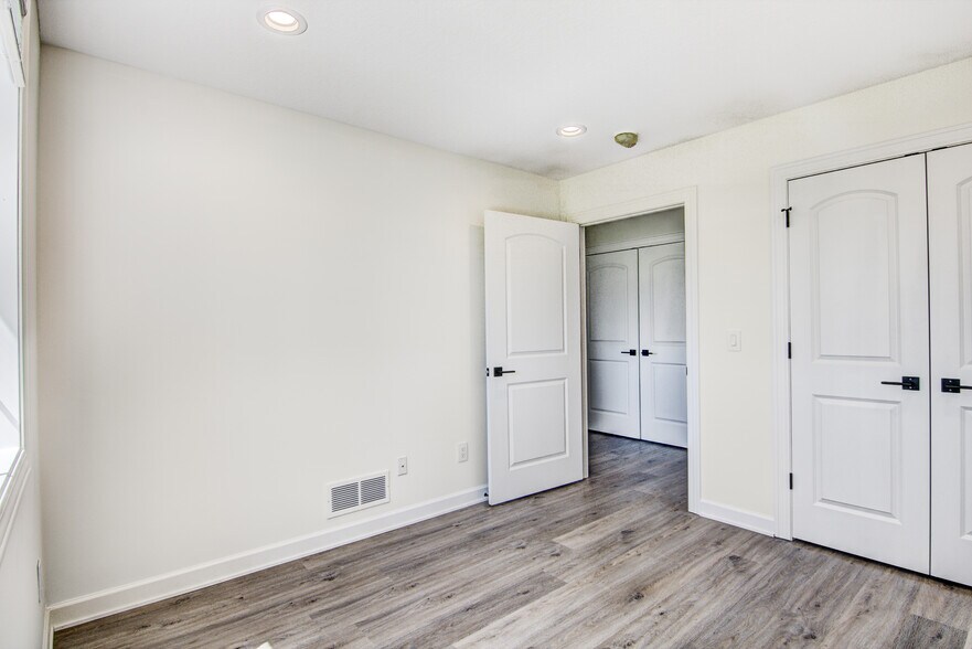 Building Photo - 2485 Cedarwood Ln