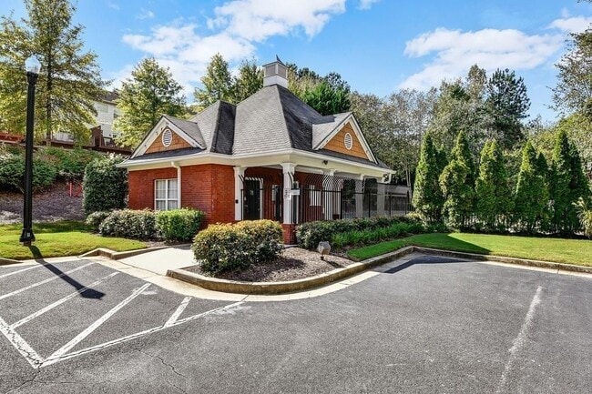 Building Photo - 1749 Highlands View Dr