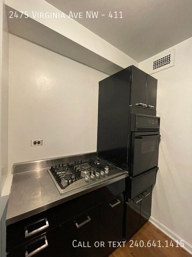 Building Photo - 2475 Virginia Ave NW