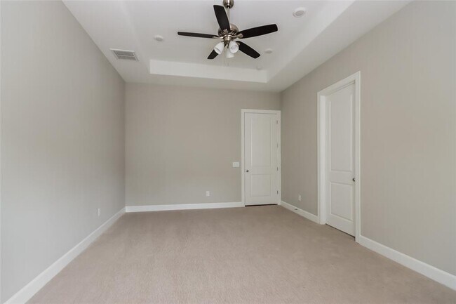 Building Photo - 5102 Royal Heath Dr