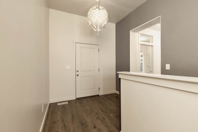 Building Photo - **Charming Rental Home in Highly Desirable...