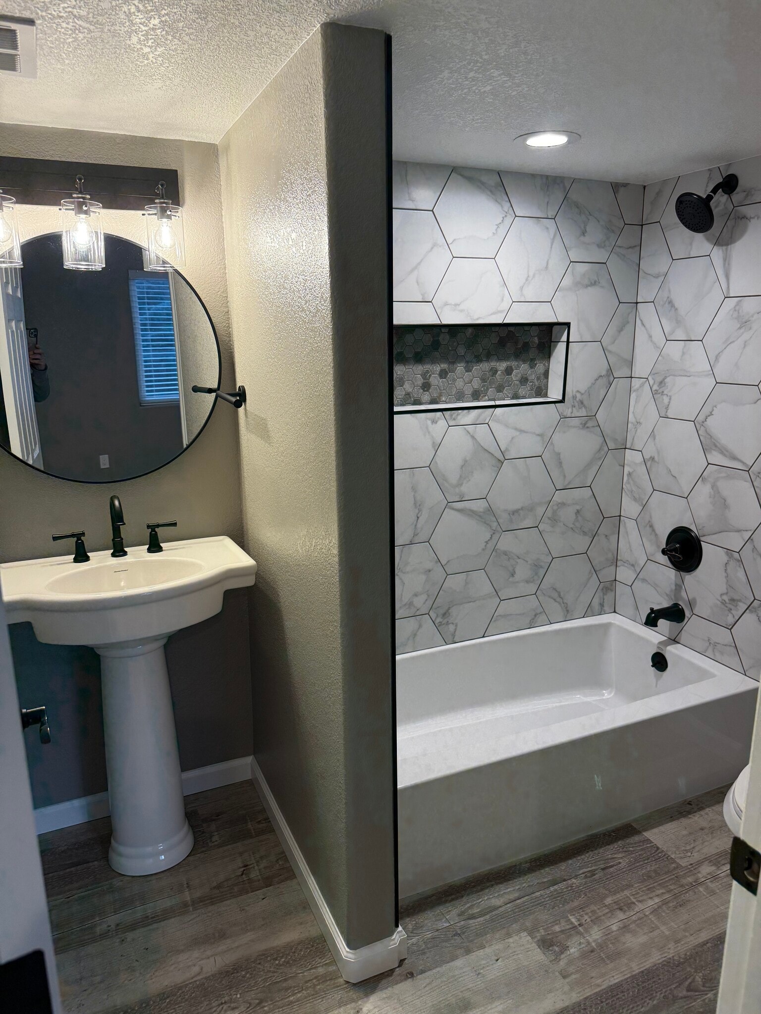 Basement bathroom - 7153 Arrowroot Ave
