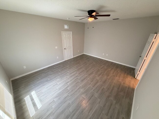 Building Photo - Beautiful 3 Bedroom, 2 Bathroom Home in Palm Bay!!