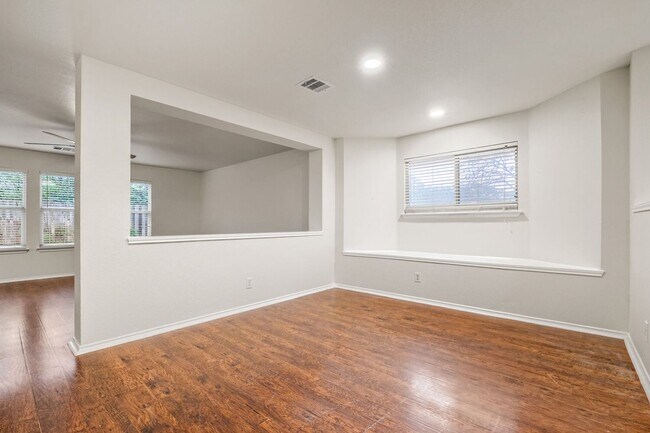 Building Photo - FRESHLY PAINTED  |  OPEN CONCEPT  |  NEAR SCHOOLS & SHOPPING
