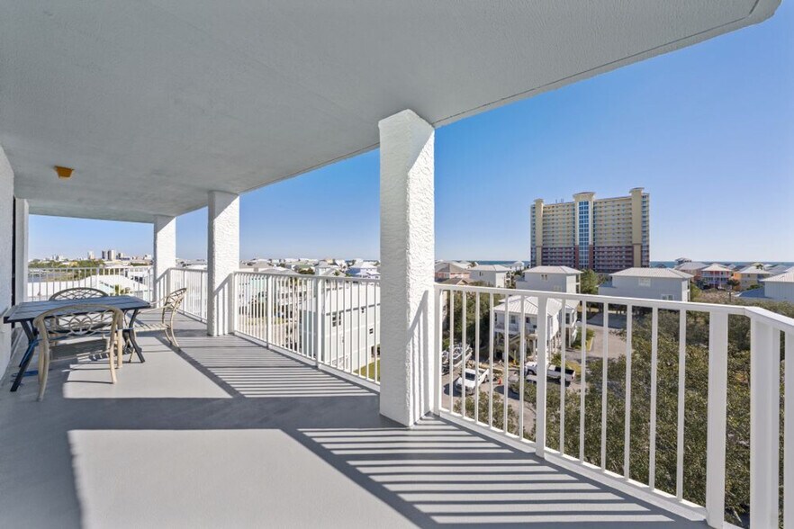 Building Photo - 1516 Sandpiper Ln