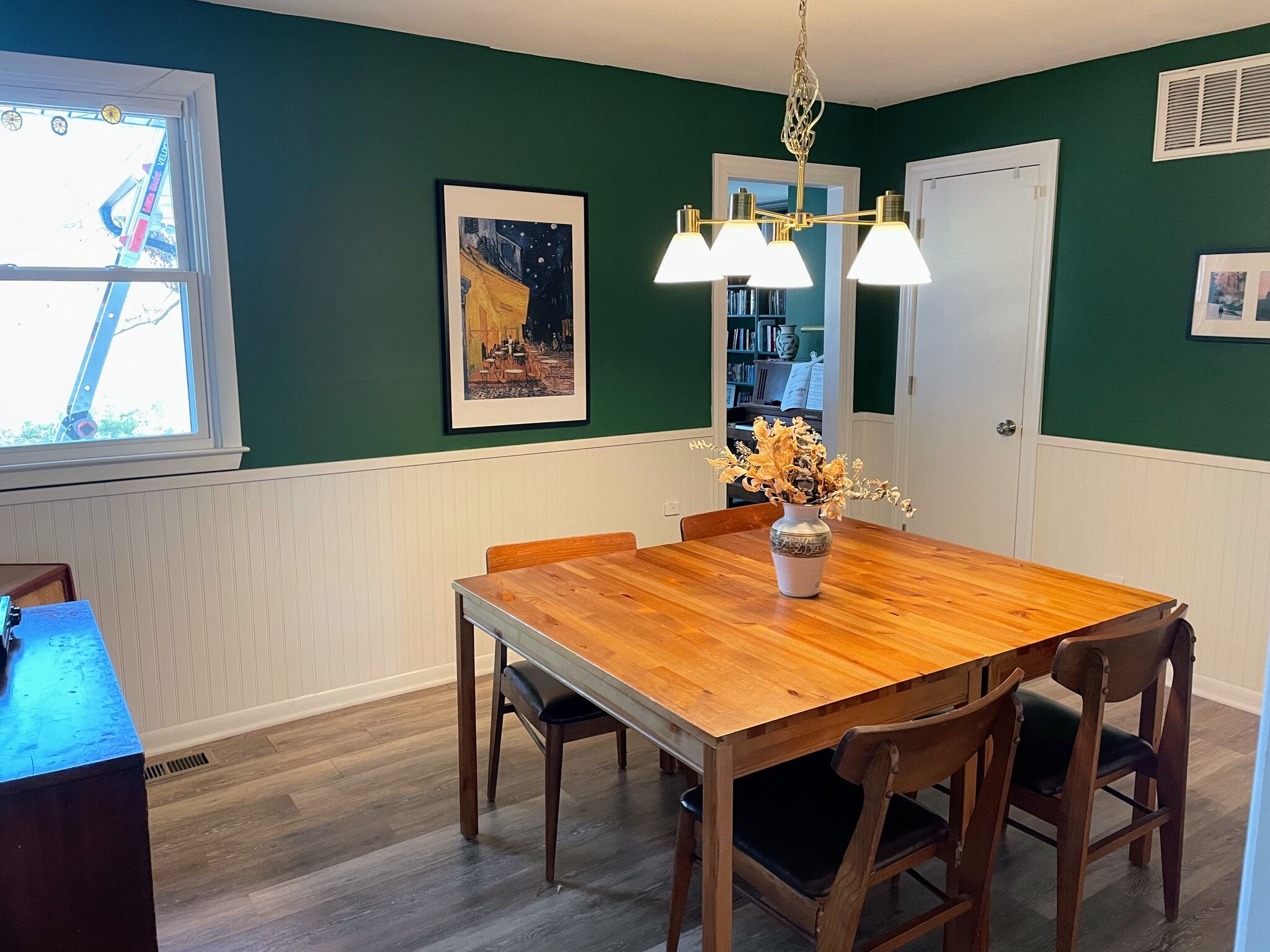 Building Photo - 1001 Belmont Dr