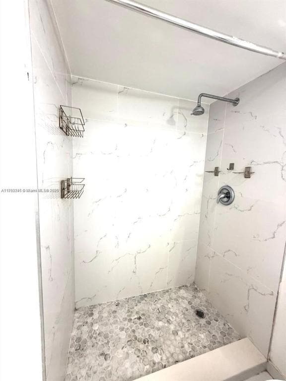 Building Photo - 1401 NE 191st St