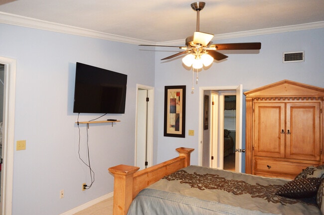 Building Photo - 8416 Indian Wells Ct