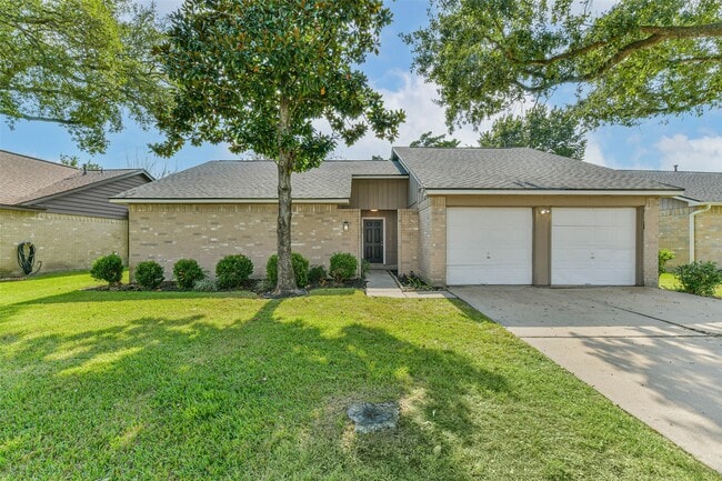 Primary Photo - 745 Otter Creek Dr