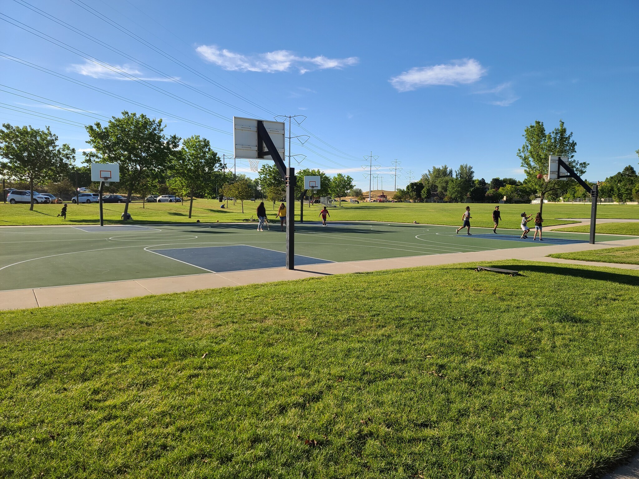 Building Photo - 940 W Red Oaks Dr