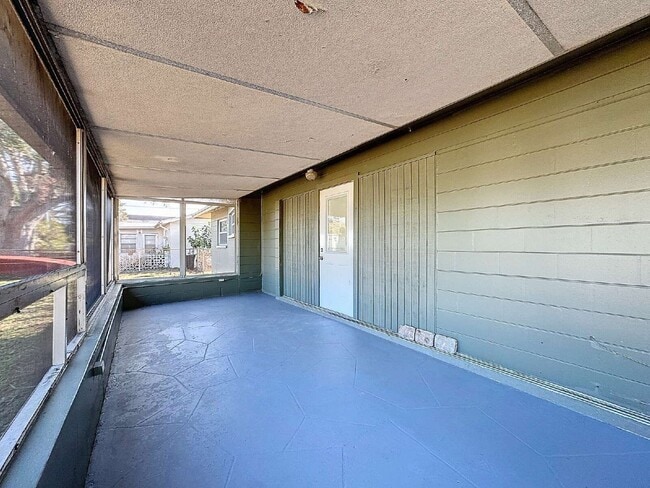 Building Photo - 9893 47th Ave N