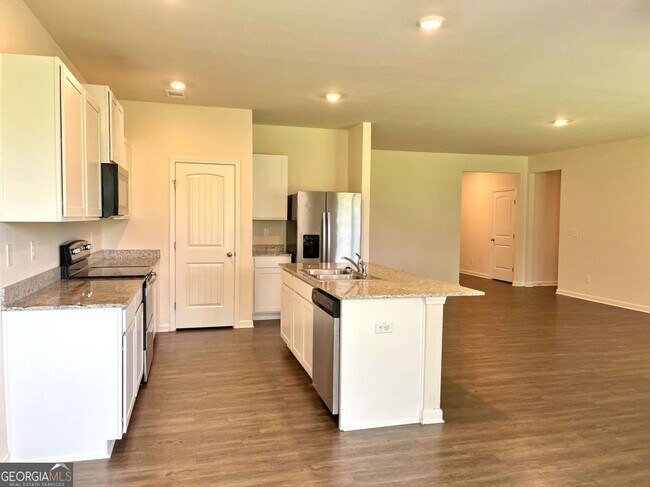 Building Photo - 107 Rapps Ave