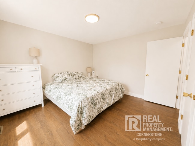 Building Photo - Spacious 4BD Home in Orchard Meadows | Finished Basement | Large Backyard