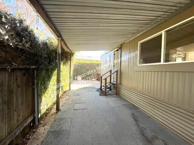 Building Photo - 3398 Point Sal Rd