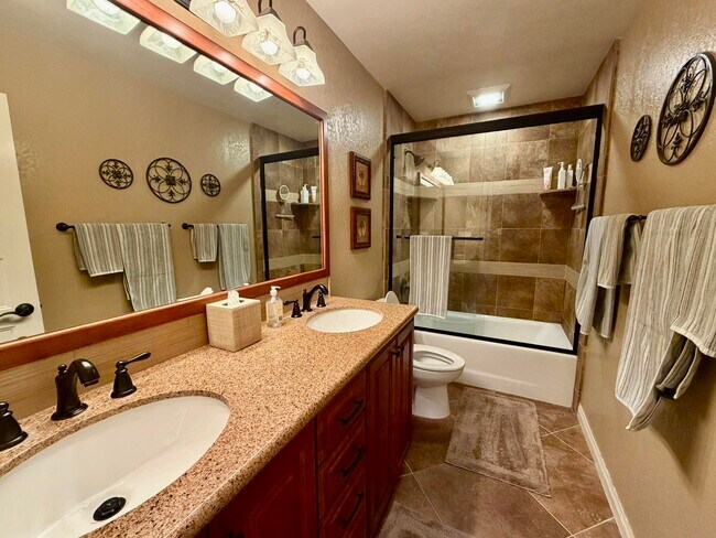 Building Photo - 311 Villena Way