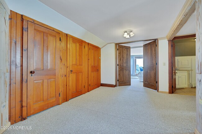 Building Photo - 19 Ocean Ave N