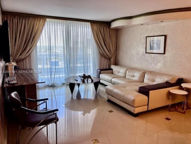 Building Photo - 1904 S Ocean Dr