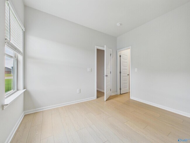 Building Photo - 15378 GRAYSON CIR