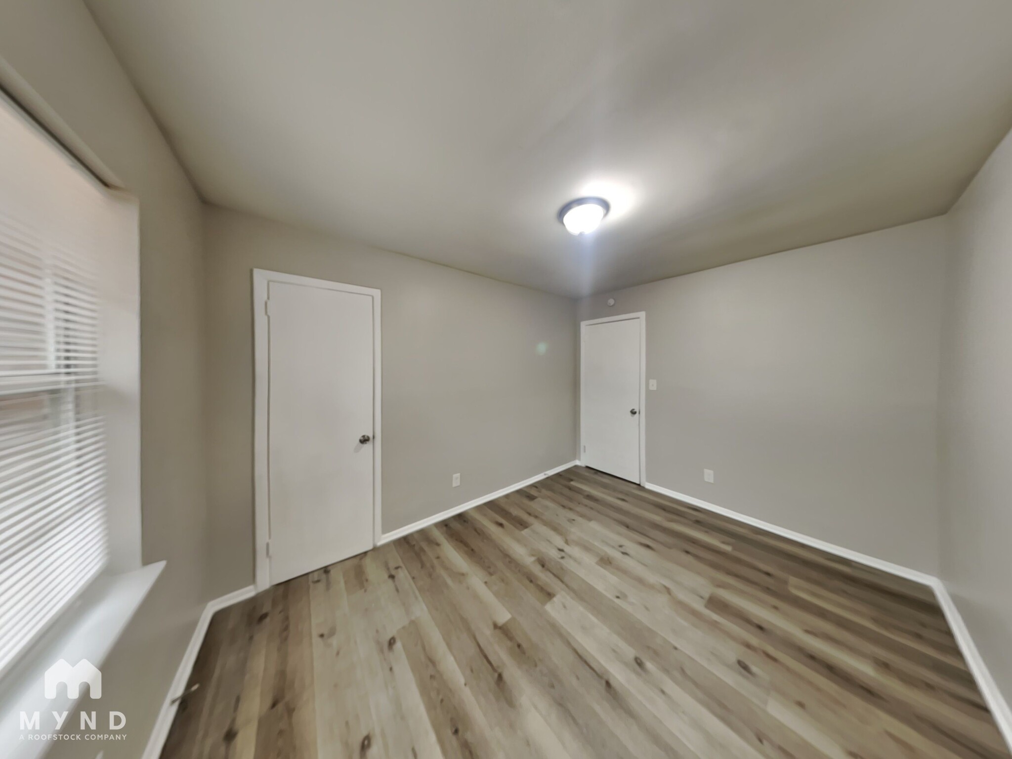 Building Photo - 5465 Deerfield Trail