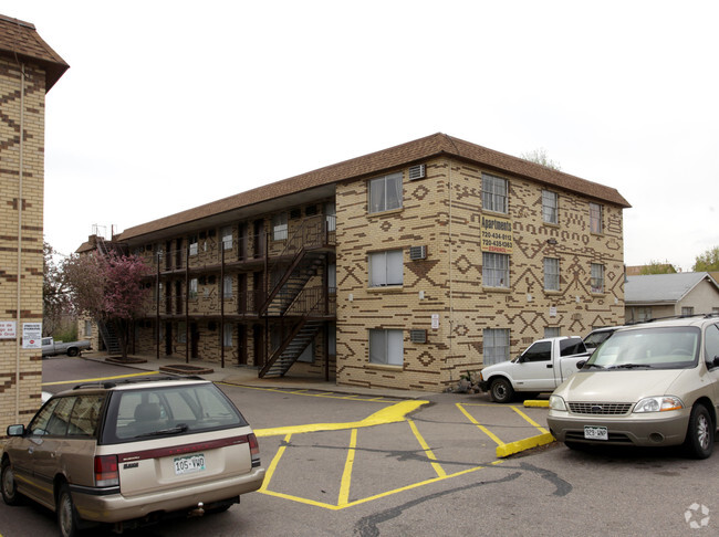 Primary Photo - Federal Terrace Apartments