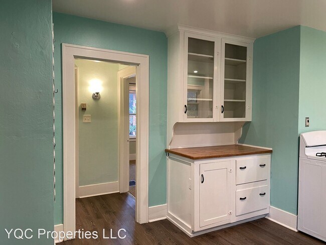 Building Photo - 1 br, 1 bath House - 2827 NE Ainsworth Street